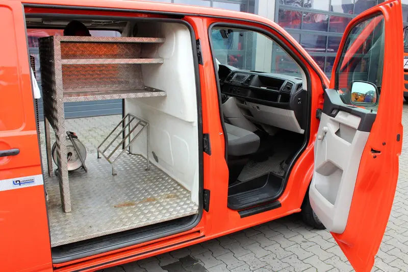 VW T6 2.0 TDI 4x2 Kasten+F&F Kanal HD-Spüler 600 L – Saug- und Druckwagen, Erstzulassung 2016, Ansicht 10