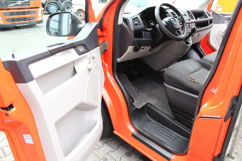VW T6 2.0 TDI 4x2 Kasten+F&F Kanal HD-Spüler 600 L – Saug- und Druckwagen, Erstzulassung 2016, Ansicht 16