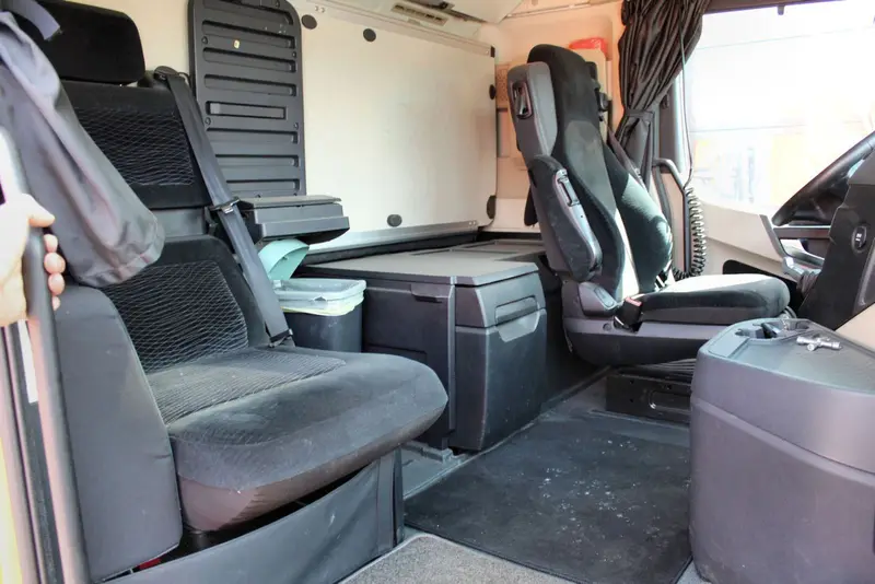 Mercedes-Benz Actros 2848 6x2 Kroll 14,5m³ WRG Saug-Druck-HD – Saug- und Druckwagen, Erstzulassung 2017, Ansicht 15