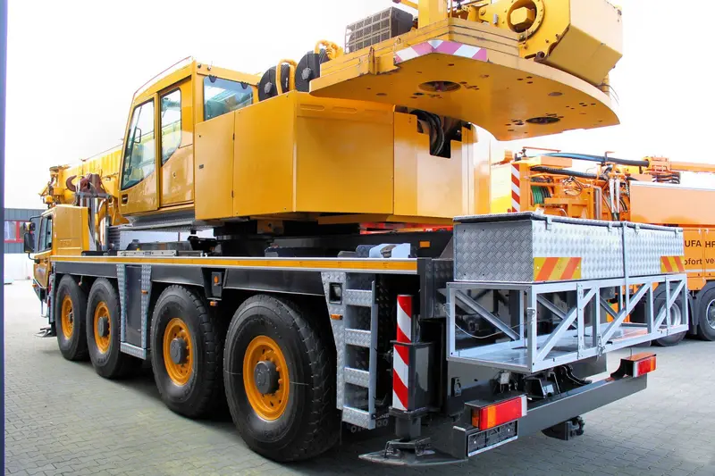 Faun Tadano FAUN ATF 90 G-4 8x6 Autokran + 20 tonnen – Autokran, Erstzulassung 2008, Ansicht 4