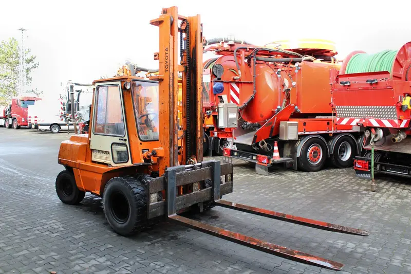 Toyota FD 45 Geländestapler Diesel 4,5 tonnen – Geländestapler, Ansicht 5