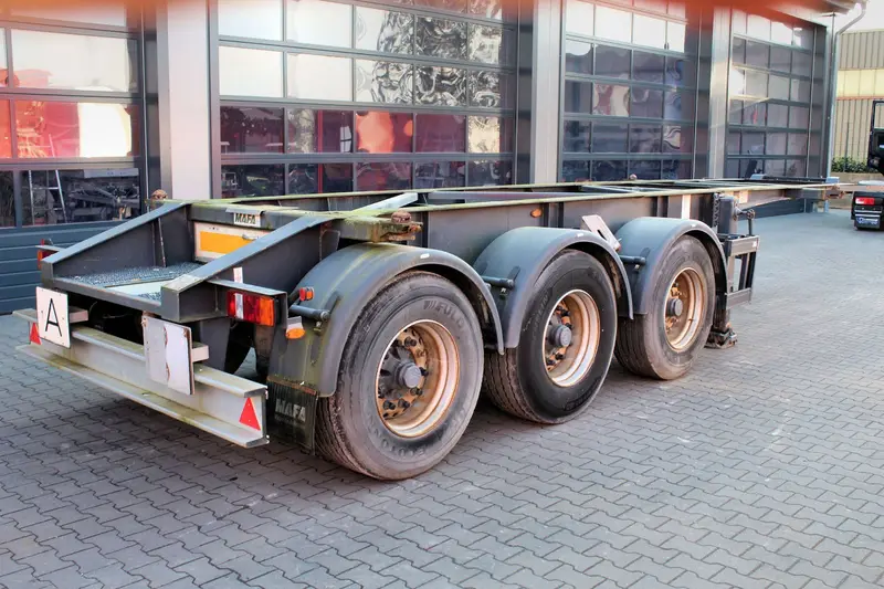 Andere Marken 3-Achs MAFA BDF Wechsel Container ADR/GGVS – Wechselfahrgestell, Erstzulassung 2010, Ansicht 4