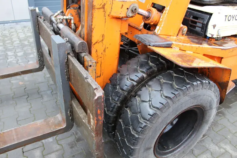 Toyota FD 45 Geländestapler Diesel 4,5 tonnen – Geländestapler, Ansicht 10