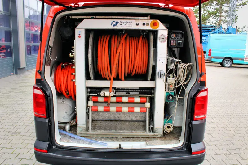 VW T6 2.0 TDI 4x2 Kasten+F&F Kanal HD-Spüler 600 L – Saug- und Druckwagen, Erstzulassung 2016, Ansicht 2