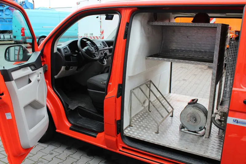 VW T6 2.0 TDI 4x2 Kasten+F&F Kanal HD-Spüler 600 L – Saug- und Druckwagen, Erstzulassung 2016, Ansicht 8
