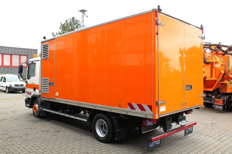 MAN TGL 10.240 Koffer+4m³ Uraca HD-Spül+JT-Kamera-TV – Saug- und Druckwagen, Erstzulassung 2007, Ansicht 3