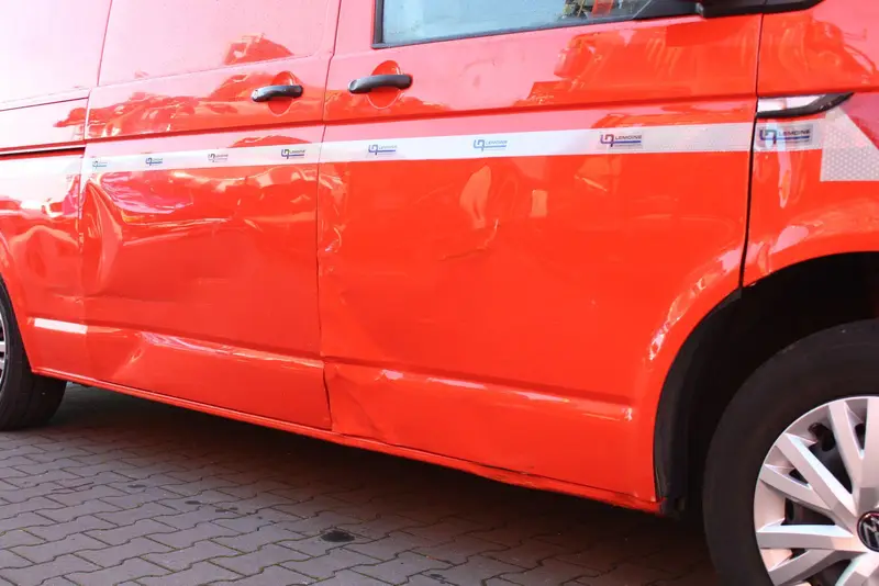 VW T6 2.0 TDI 4x2 Kasten+F&F Kanal HD-Spüler 600 L – Saug- und Druckwagen, Erstzulassung 2016, Ansicht 9