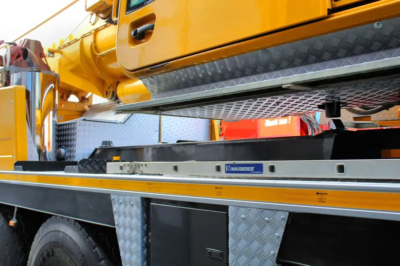 Faun Tadano FAUN ATF 90 G-4 8x6 Autokran + 20 tonnen – Autokran, Erstzulassung 2008, Ansicht 8