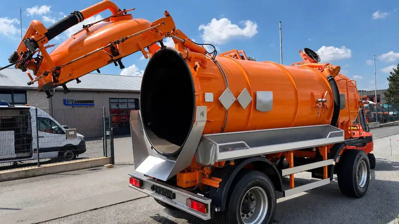 Andere Marken Assmann 12m³ Saug u.Druck INOX V4A +ADR/GGVS – Tankaufbau, Erstzulassung 1985, Ansicht 5