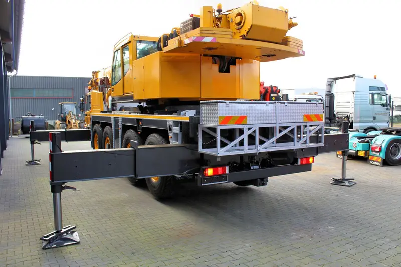 Faun Tadano FAUN ATF 90 G-4 8x6 Autokran + 20 tonnen – Autokran, Erstzulassung 2008, Ansicht 13