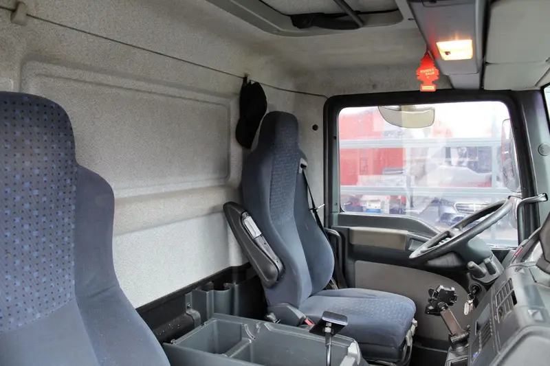 MAN TGL 10.240 Koffer+4m³ Uraca HD-Spül+JT-Kamera-TV – Saug- und Druckwagen, Erstzulassung 2007, Ansicht 22