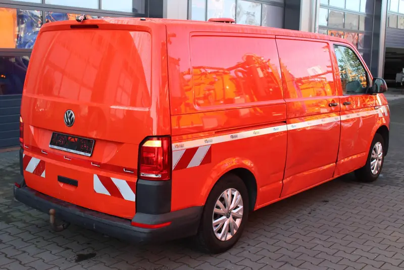 VW T6 2.0 TDI 4x2 Kasten+F&F Kanal HD-Spüler 600 L – Saug- und Druckwagen, Erstzulassung 2016, Ansicht 6