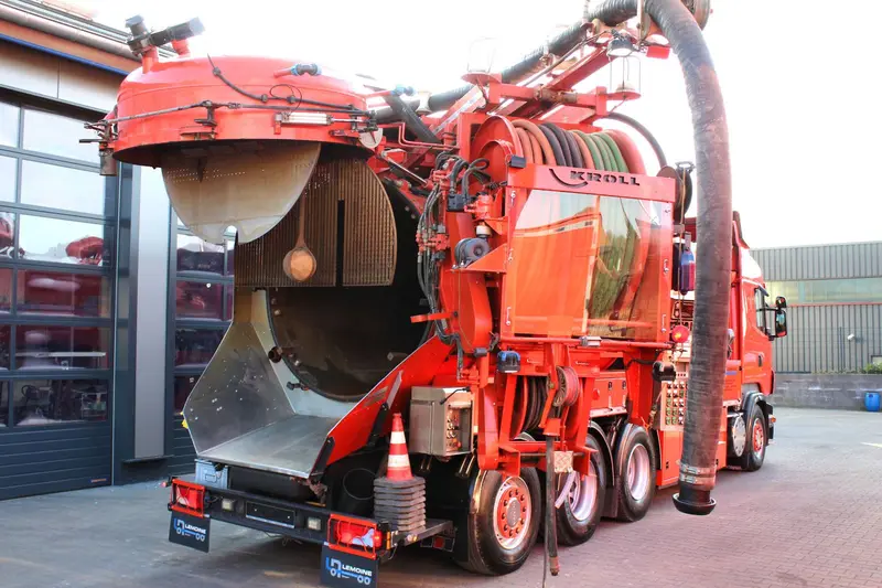 Scania R560 V8 8x4 Kroll 20m³ WRG 2x HD-Pumpe 620 Liter – Saug- und Druckwagen, Erstzulassung 2013, Ansicht 9